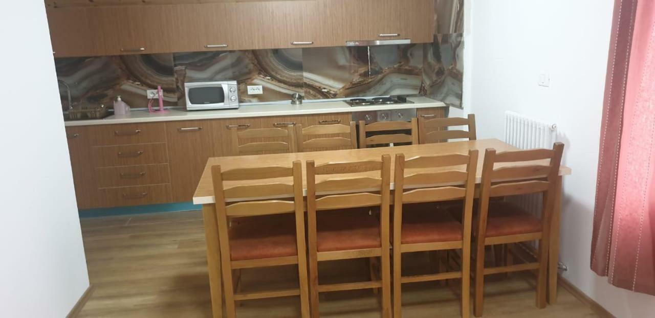 Bujtinat E Lugines Valbone公寓式酒店 外观 照片